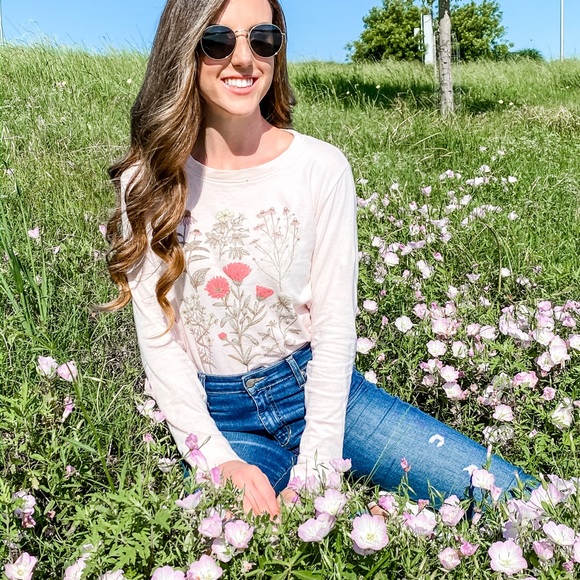 Graphic tee - Picture 2 of 3